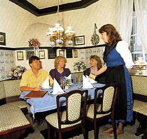 restaurant290.jpg (33883 Byte)